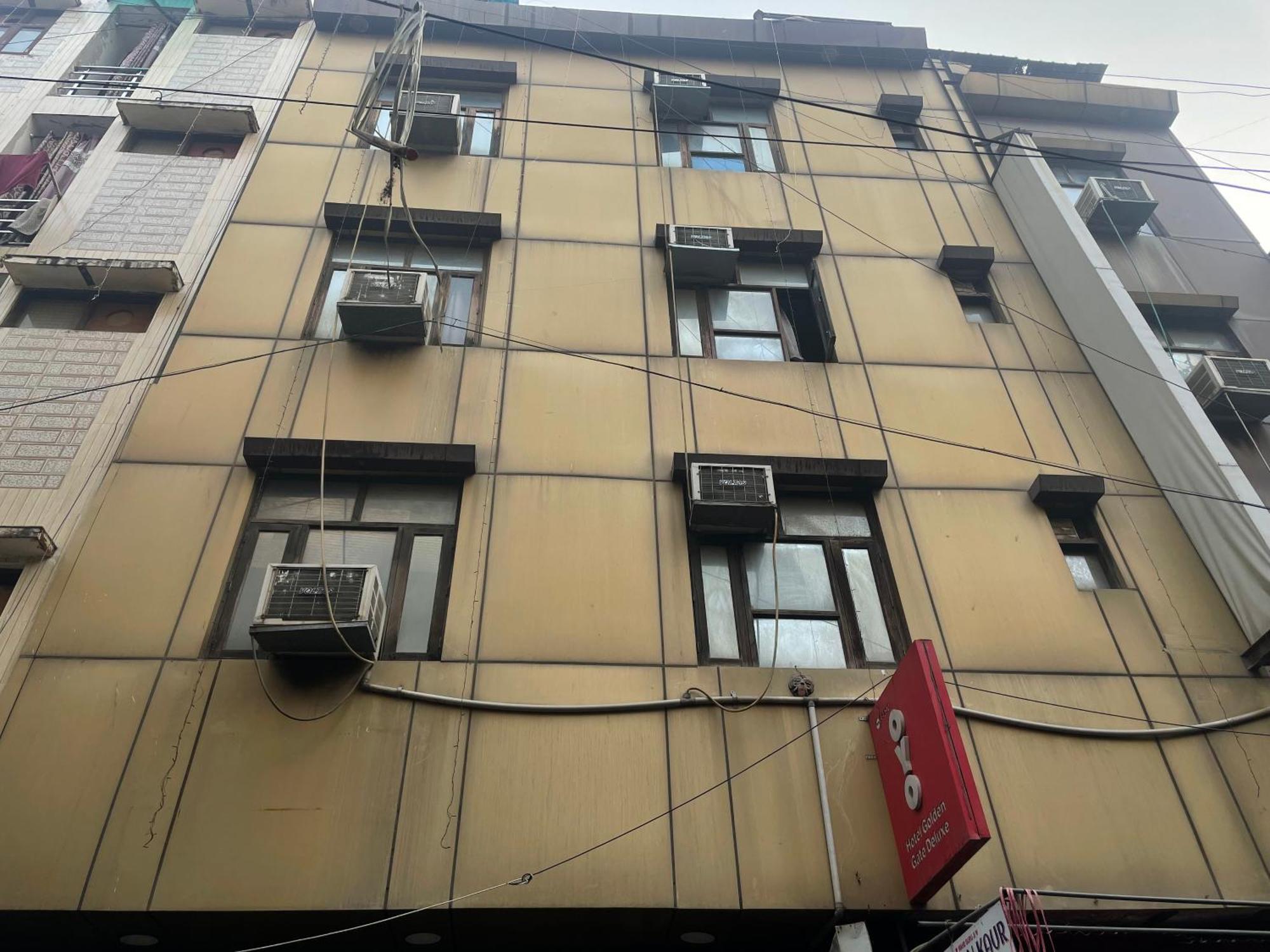 Hotel Golden Gate Yeni Delhi Dış mekan fotoğraf