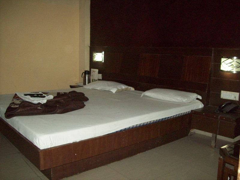Hotel Golden Gate Yeni Delhi Dış mekan fotoğraf